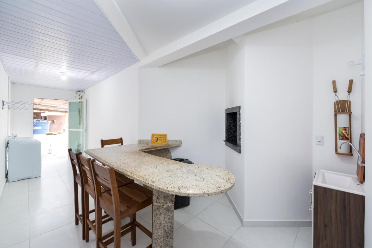 Residencial Melfi III - Apartamento Terreo บอมบินญัส ภายนอก รูปภาพ
